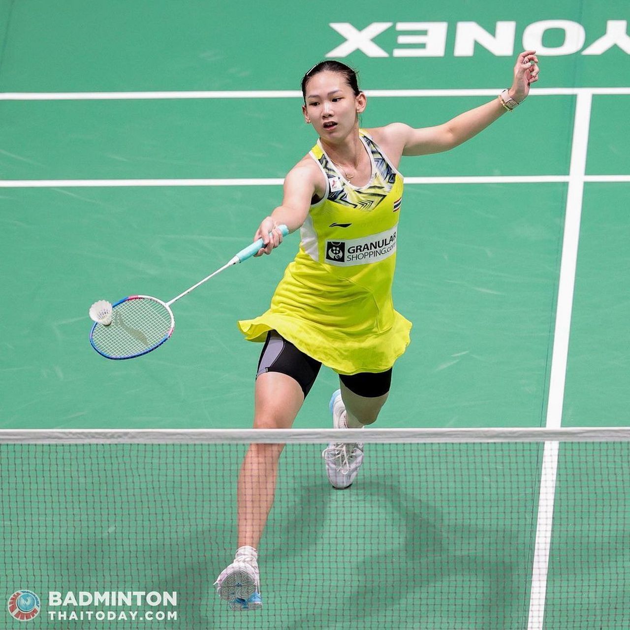 瞠目結舌的 瞠目結舌的