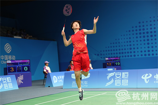 他的身影和 他的身影和